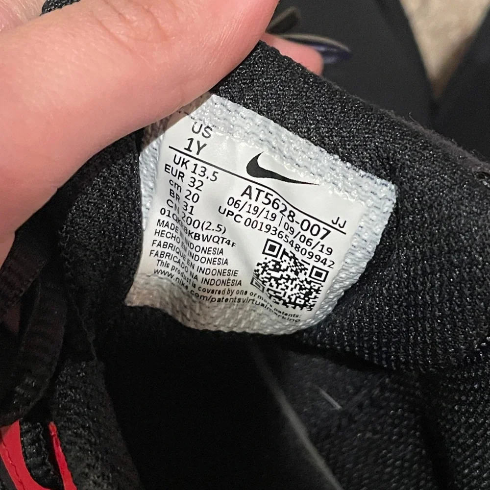 NWOT - Nike Air Max 200 Black University Red - Picture 5 of 5